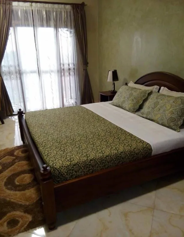 Senior, Studio, Queen Bed, Greens Guest Homes 5/9