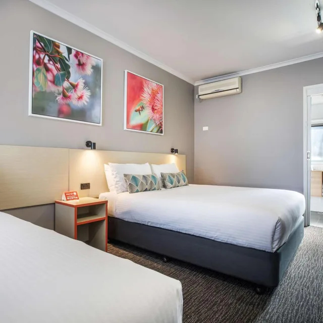 استوديو بسرير كوين وسرير فردي، Nightcap at Ferntree Gully Hotel Motel 1/5