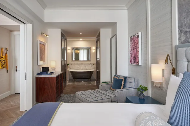 Suite, King Bed, The Wall Street Hotel 1/3
