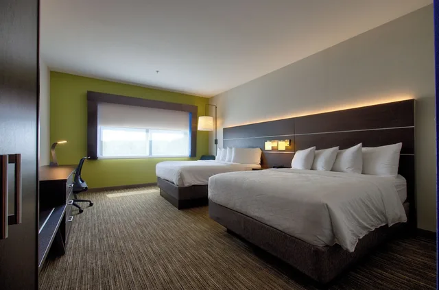 Standard, 2 Queen Beds, Accessible, Holiday Inn Express and Suites Onalaska - La Crosse Area 1/3