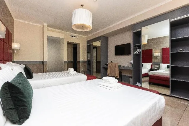 غرفة رباعية بسريرين مزدوجين، Hotel Castellino Roma 3/10