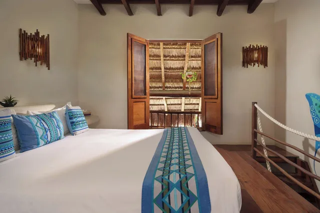 دوبلكس، Hotel El Pueblito 2/4