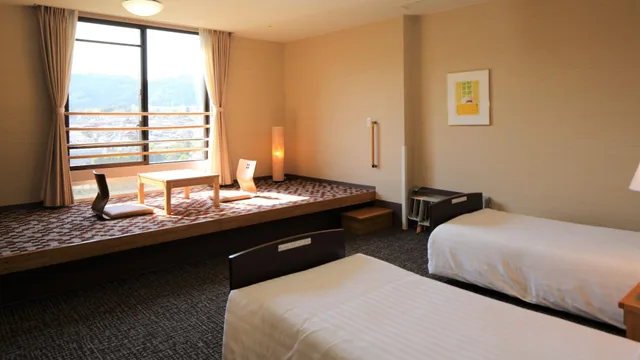 غرفة قياسية بسريرين منفصلين بإطلالة على النهر، Kamenoi Hotel Ome (ex. Kanpo No Yado Oume) 1/1
