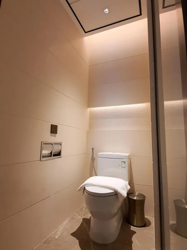 غرفة بريميوم بسريرين منفصلين بإطلالة على البحر، Howard Johnson Plaza by Wyndham Blue Bay Sihanoukville 3/4