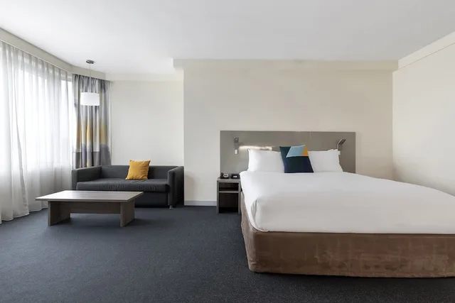 Executive, Sydney Central by Ascott Limited 1/8