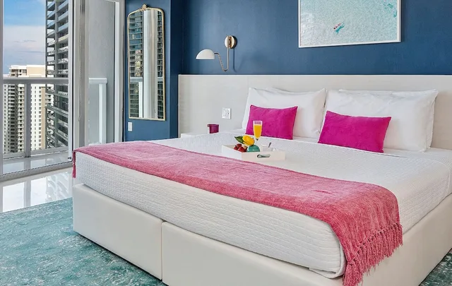 1 Bedroom, Superior, Apartment, King and Queen Bed, Sea View, Kitchen, Brickell by Miami Vacation Rentals 1/5