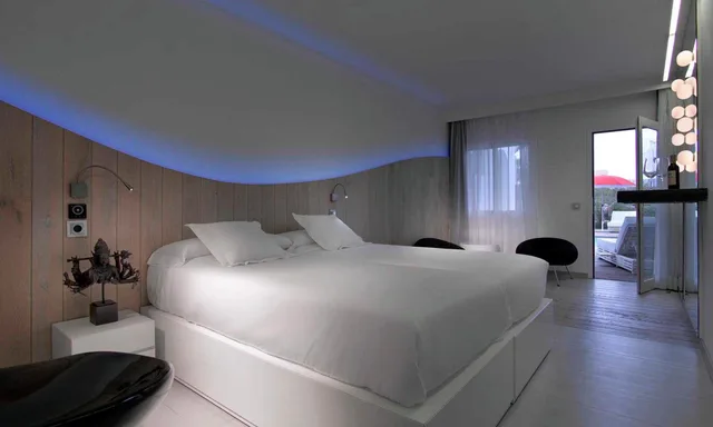 غرفة سوبيريور ثلاثية بإطلالة على المسبح، Ushuaia Ibiza Beach Hotel - Adults Only 2/3