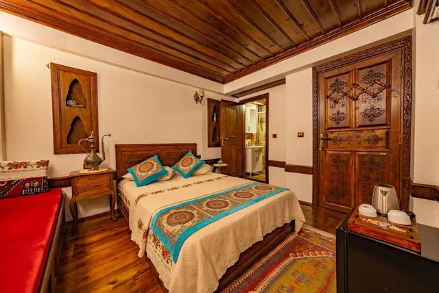 غرفة قياسية بسرير بطابقين وسرير كوين بإطلالة على المدينة، Safranbolu Seyir Konak Otel 3/10