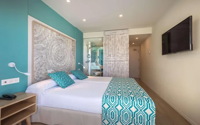 Room, 2 Beds, Occidental Torremolinos Playa 1/4