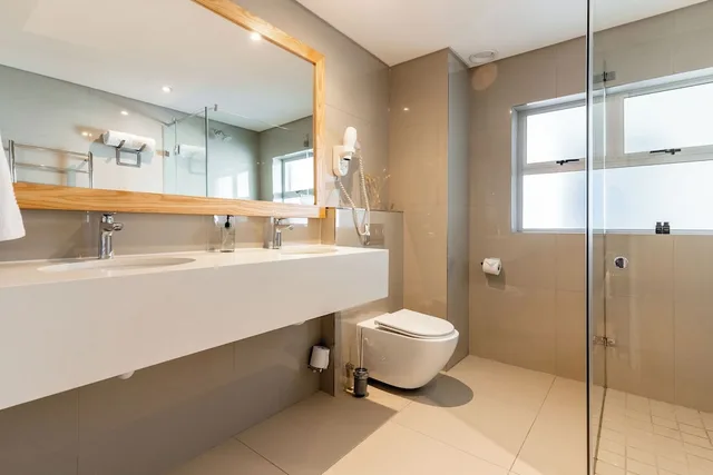شقة بسرير كينج بإطلالة على الشاطئ بغرفة نوم واحدة، Camps Bay Village 7/8