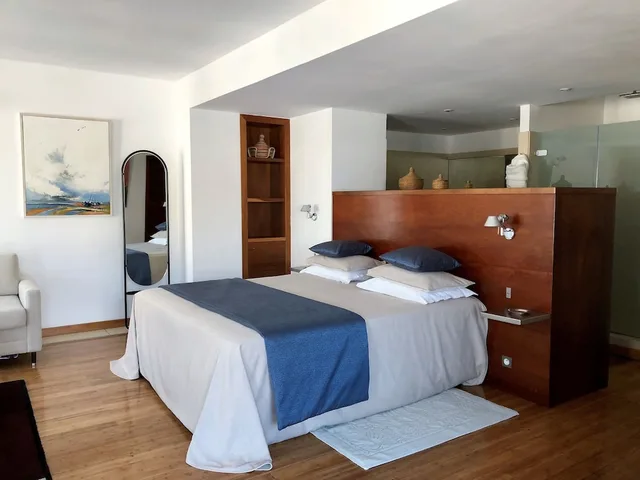 Suite, King Bed, Harbour Side, Annex، Hotel Genovese 1/2