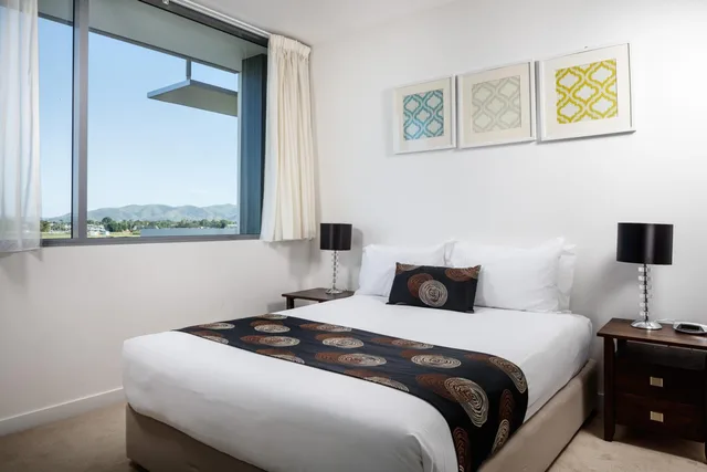 3 Bedrooms, Apartment, Central Islington Apartments By Vivo 4/10