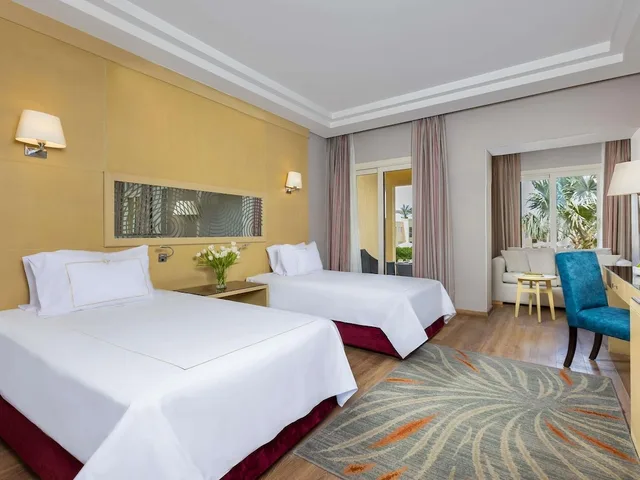 غرفة ديلوكس بسريرين منفصلين مع أريكة، Rixos Premium Seagate 1/5