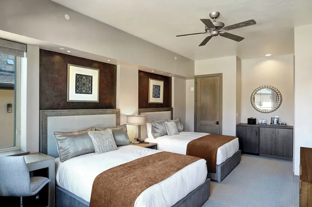Casita, 2 Queen Beds، Garden Of The Gods Club And Resort 2/4