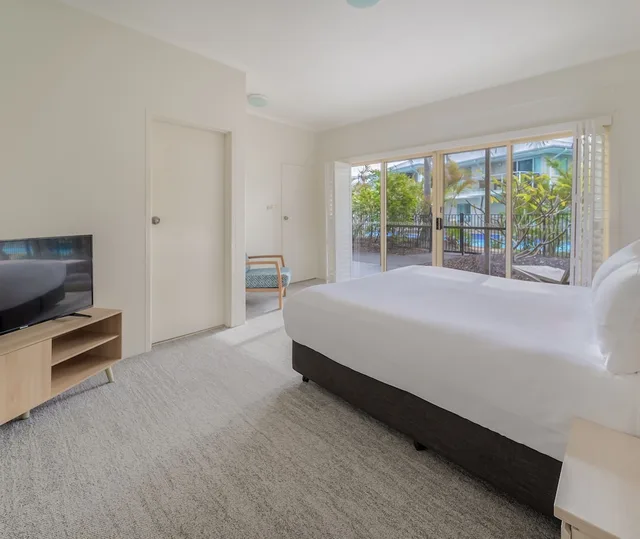 Two Bedroom Lagoon، Oaks Port Stephens Pacific Blue Resort 5/9
