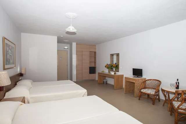 غرفة قياسية ثلاثية بسرير مزدوج وسرير فردي، Rethymno Village 7/10