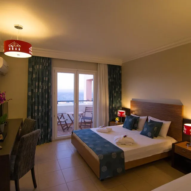 غرفة سوبيريور بإطلالة على البحر، Sunrise Resort 1/6