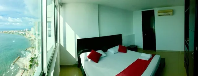 شقة بانورامية بإطلالة على الشاطئ بشرفة بغرفتي نوم، Apartamentos frente al mar Cartagena - Edificio Palmetto 1/5