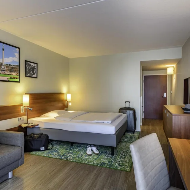 غرفة بريفيليج بسرير كينج مع أريكة، Mercure Hotel Stuttgart Sindelfingen an der Messe 5/10