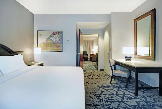 Wellness, Premium, Suite, King Bed، Embassy Suites Charleston 1/3
