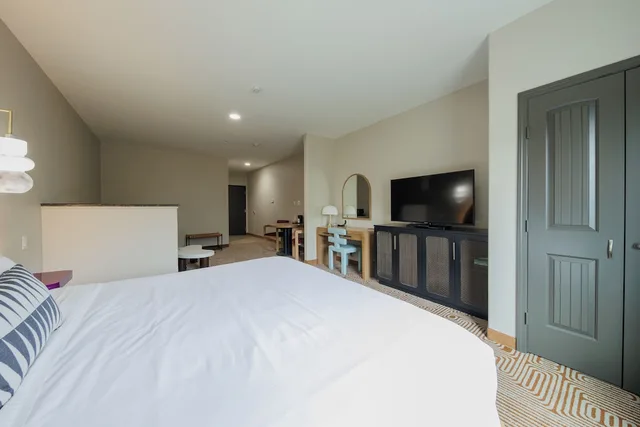 جناح بريميوم بسرير كينج، Blanco River Hotel Ex Blanco Luxury Inn Suites 2/5