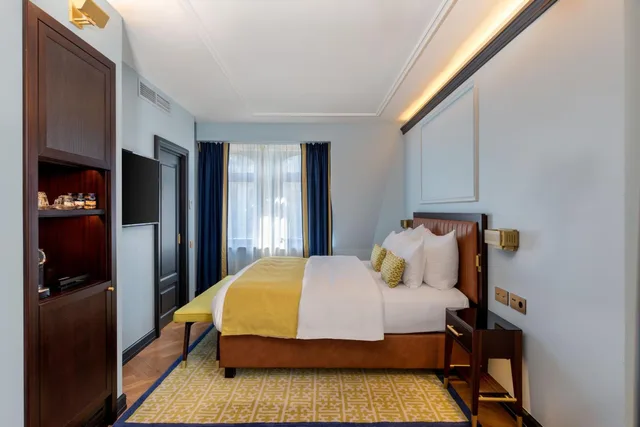 غرفة بريميوم تنفيذية بسرير كينج، LUME Boutique Hotel, Autograph Collection 4/10