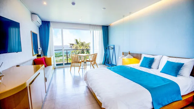 جناح بسرير كينج، The Four Graces Resort 1/1