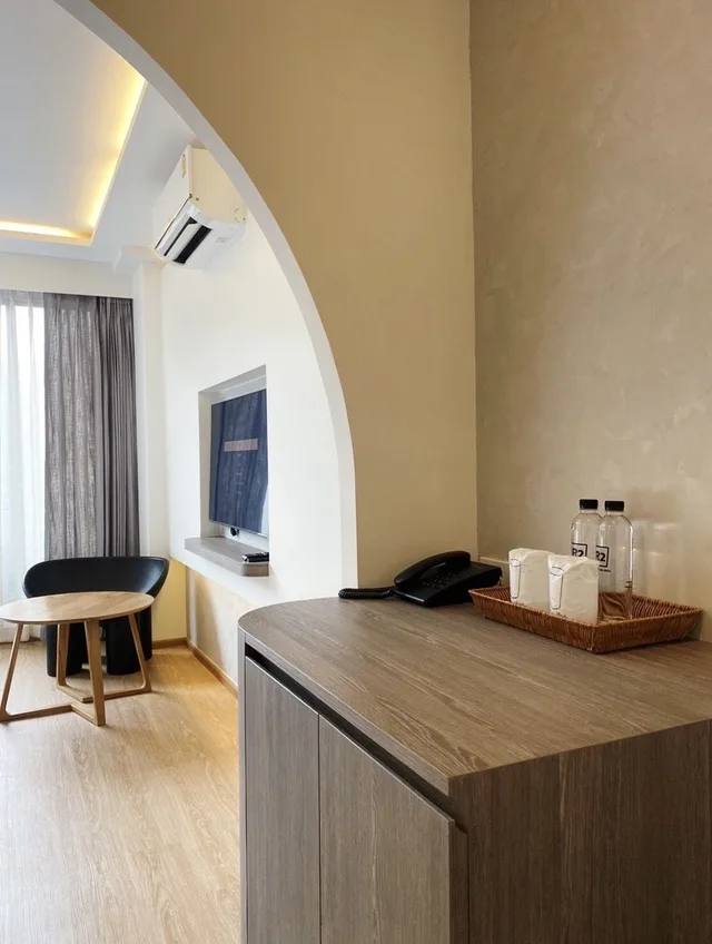 استوديو مريح بسرير كوين، R2 Hotel Chiangmai 3/5