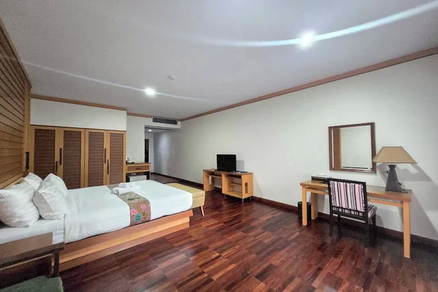 غرفة ديلوكس بسرير كينج، Taman Spa Resort 3/10