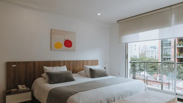 استوديو بسرير كينج، Travelers Apartamentos and Suites Orange Medellin 1/5