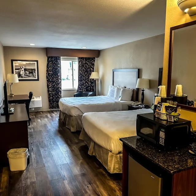 غرفة بسرير كوين، Best Western Plus Heritage Inn 3/10