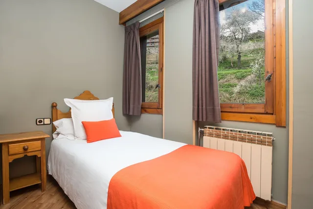 شقة بثلاثة أسرّة بغرفتي نوم مع أريكة، Anyos Park Apartamentos 1/7