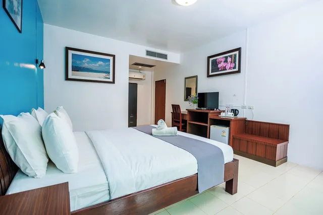 غرفة سوبيريور بسرير كينج بإطلالة على المسبح بشرفة بغرفة نوم واحدة، Ao Nang Baan Suan Resort 4/10