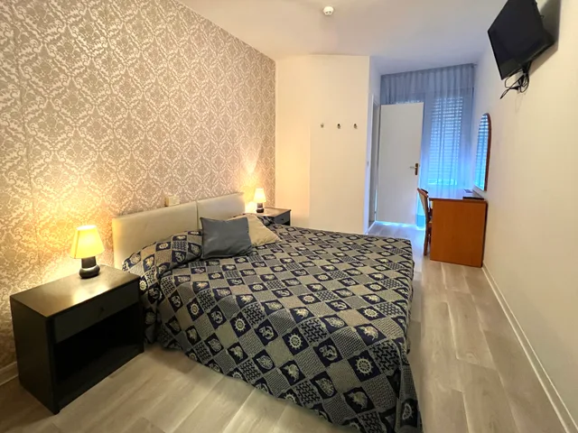 غرفة قياسية بسرير مزدوج أو سريرين منفصلين، Hotel Alemagna 5/9