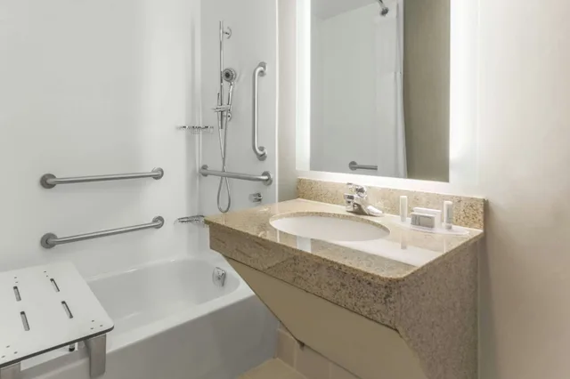 Room, Springhill Suites Austin North Parmer Lane 2/4