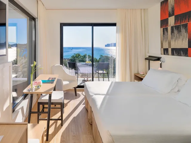 غرفة سوبيريور بسريرين منفصلين بإطلالة على البحر، H10 Casa del Mar 3/7