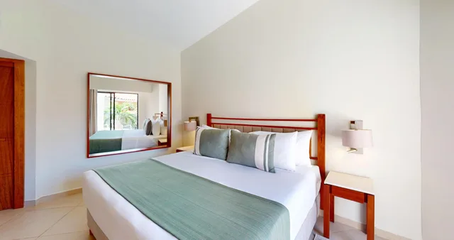 غرفة ديلوكس بسرير مزدوج بإطلالة على الحديقة، Park Royal Beach Acapulco - All Inclusive 1/4