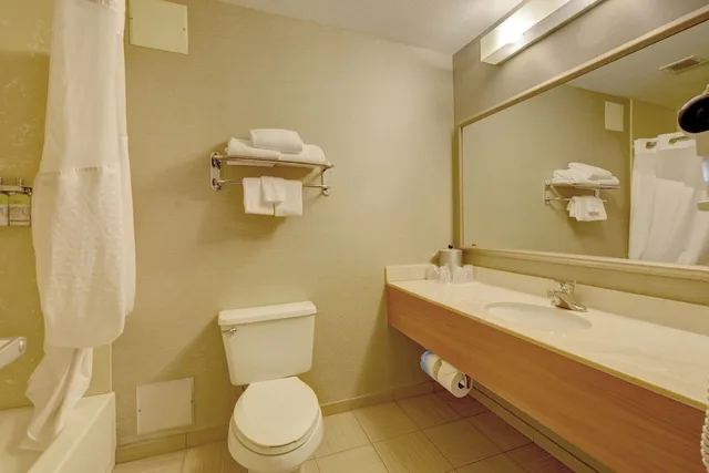 غرفة كلاسيكية بسريرين كوين بشرفة، Holiday Inn Express Roseburg 9/10