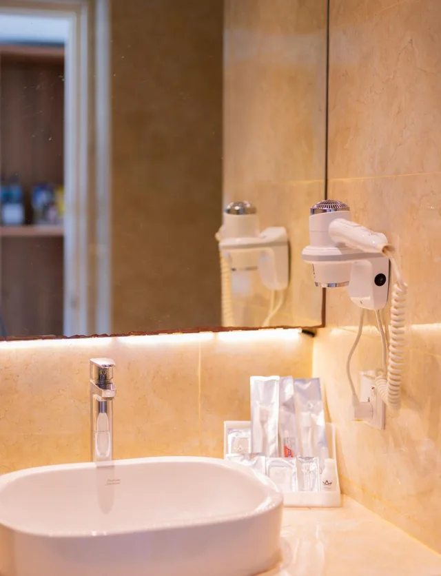 غرفة سوبيريور بسرير مزدوج أو سريرين منفصلين بإطلالة على البحر، Astara Hotel Balikpapan 7/10