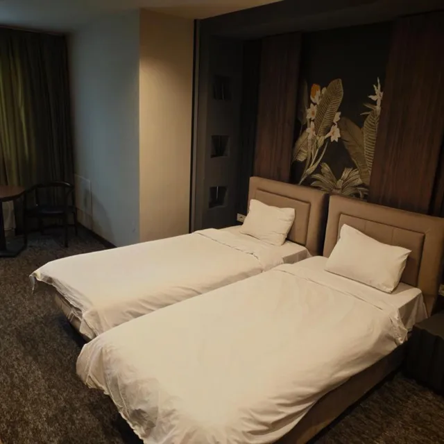 غرفة بسريرين منفصلين، Emka Hotel 3/8