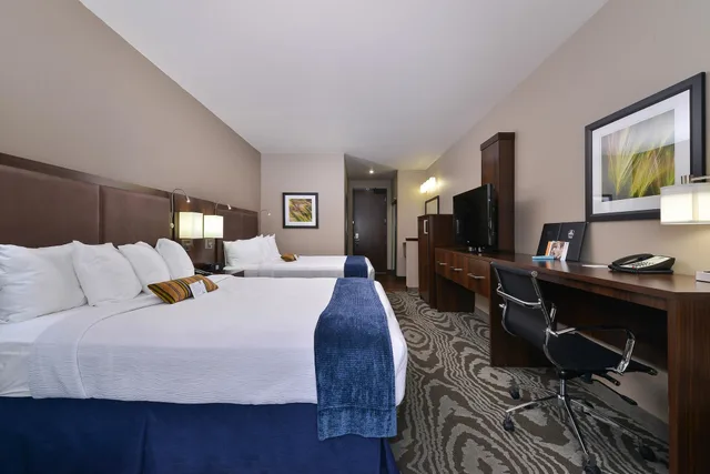 غرفة قياسية بسريرين كوين، Best Western Plus Williston Hotel & Suites 4/10