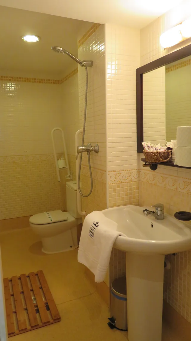 غرفة ديلوكس عائلية، PALACIO REJADORADA 2/2