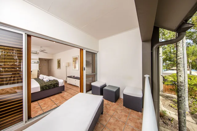 Plus, Studio, Double and Twin Beds, Pool View، Paradise on the Beach 4/7