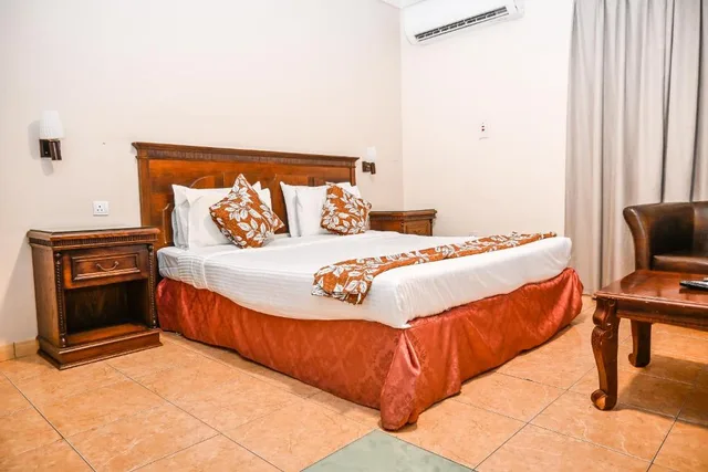 جناح جونيور، Celine Furnished Apartment 1/3