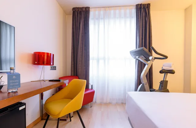 غرفة قياسية مفردة بسرير مزدوج، Zentral Ave Zaragoza 4/5