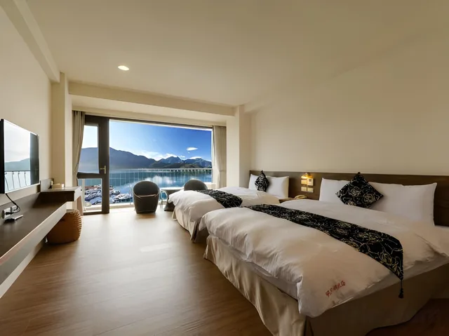 غرفة رباعية بإطلالة على البحيرة، Ming Yue Hu Hotel 1/2