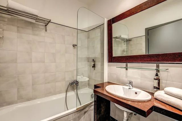 غرفة ثلاثية، Hotel Giuggioli 4/8
