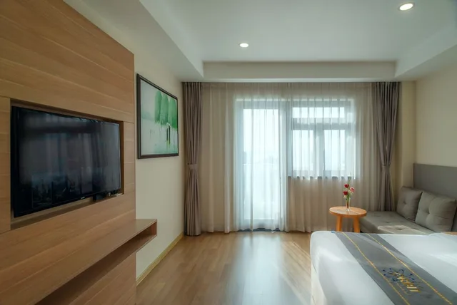 غرفة عائلية ثلاثية بإطلالة على البحر، Orbit Hotel 5/6