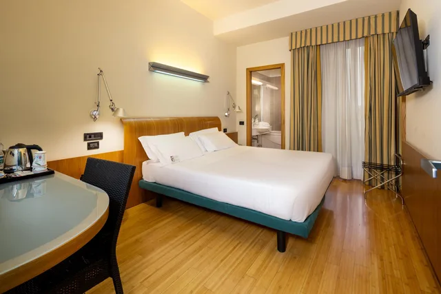 غرفة كلاسيكية بسرير كوين، Best Western Hotel Luxor 4/10