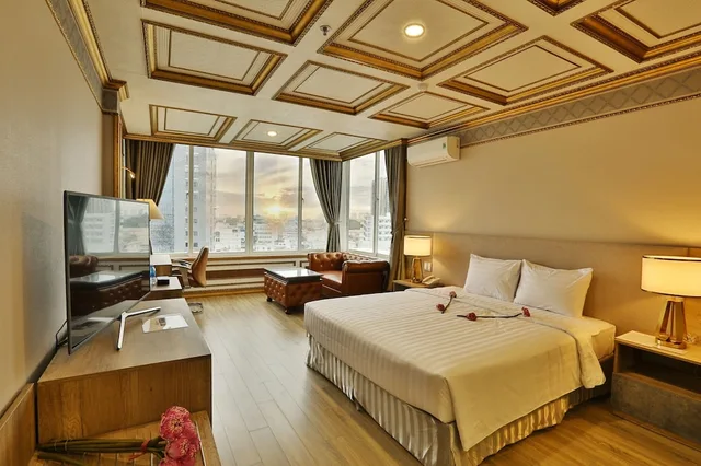 جناح تنفيذي بسرير كوين بإطلالة على المدينة، Lotus Saigon Hotel 2/10